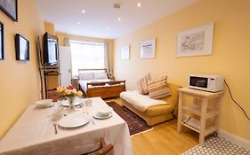 London Vegetarian Smoke & Pet Free En-Suite With Ev Parking
